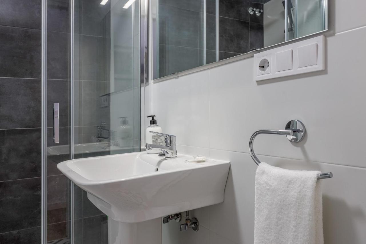 Apartamento De Diseno Centro Sevilla. Wifi/Ac Ngoại thất bức ảnh